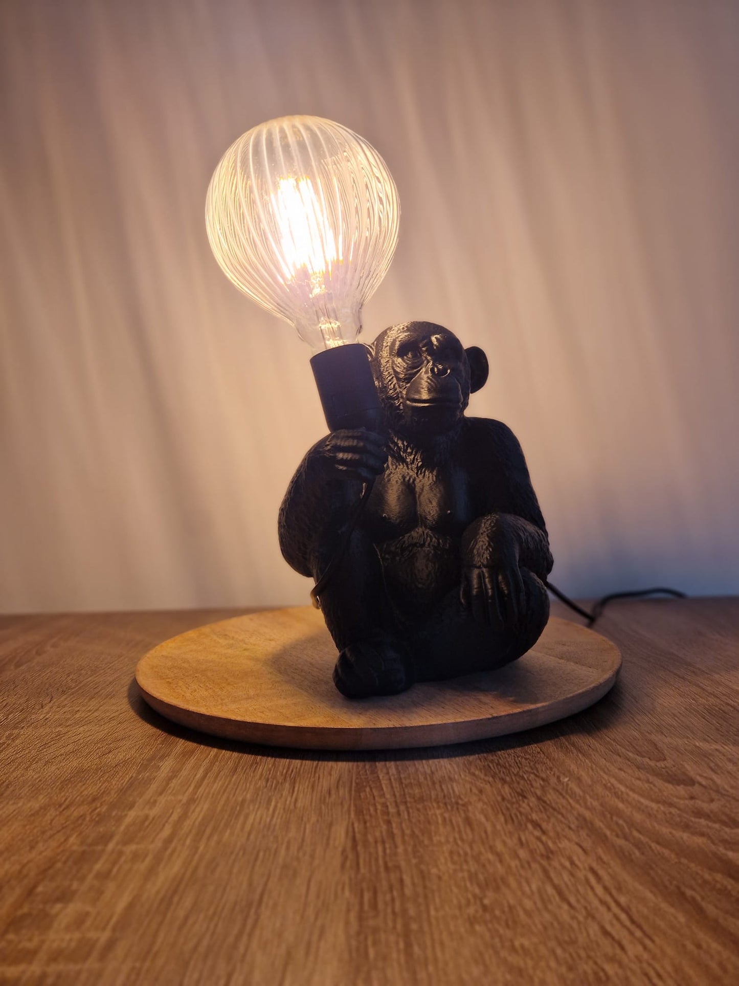 Monkey one bulb 20x17x25cm